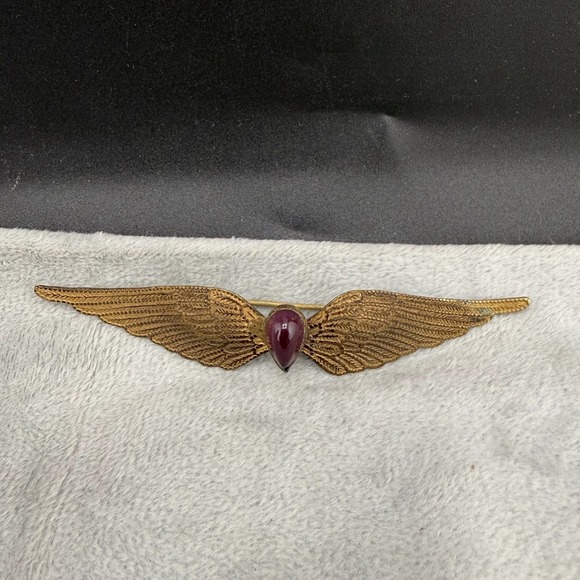 Vintage Brooch Gold Tone Wings Red Center Aviation